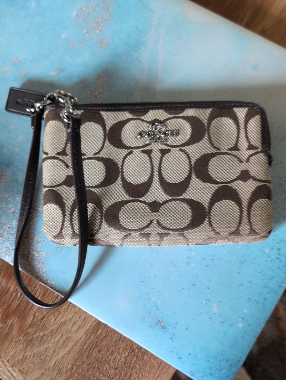 Coach Signature Canvas Wristlet. Silver Logo And Hardware. Hangtag